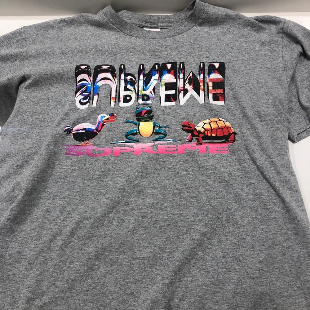 Supreme Friends Tee